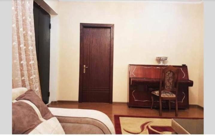 Guest House Amo Kutaisi Exterior photo