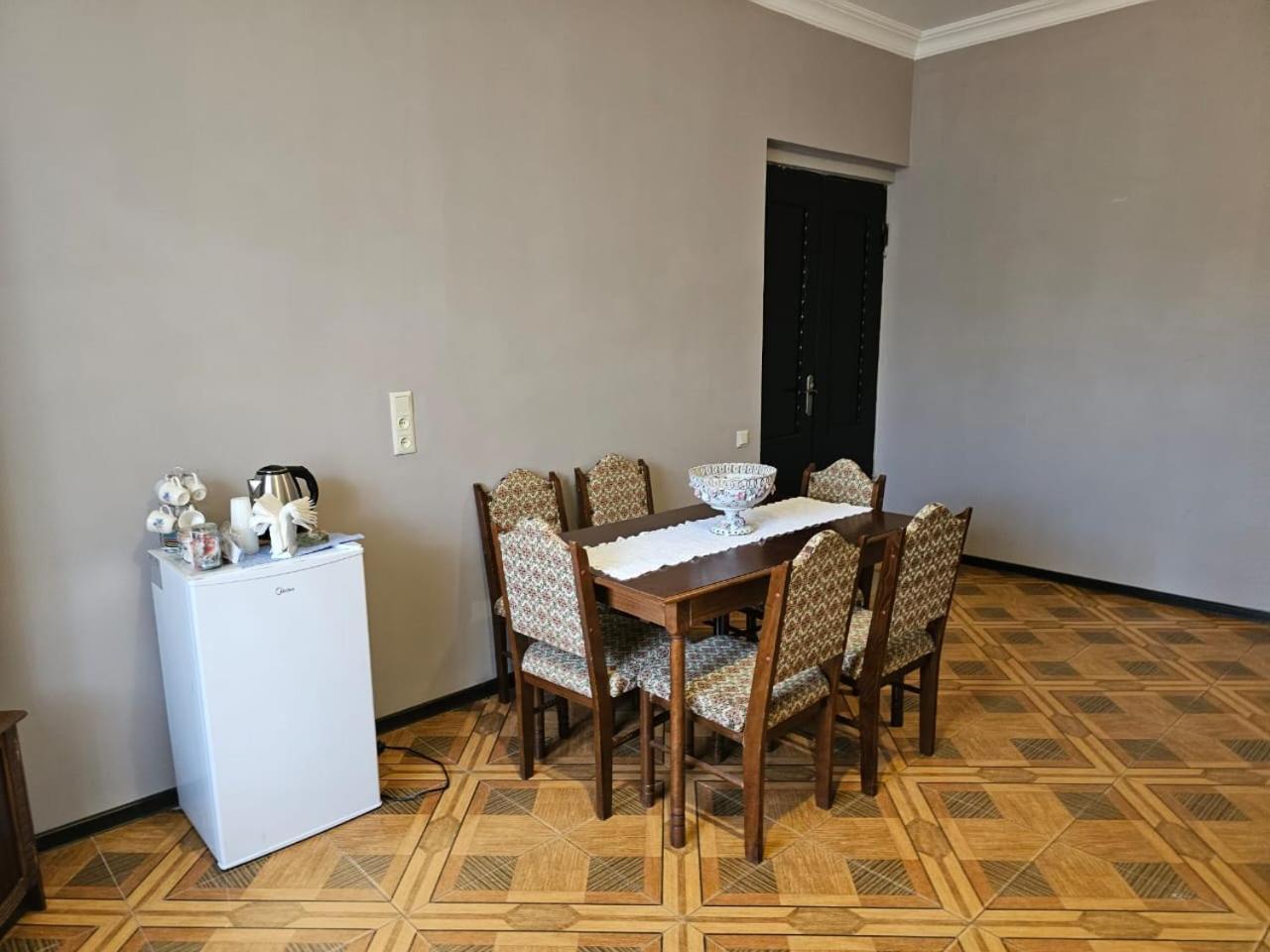 Guest House Amo Kutaisi Exterior photo