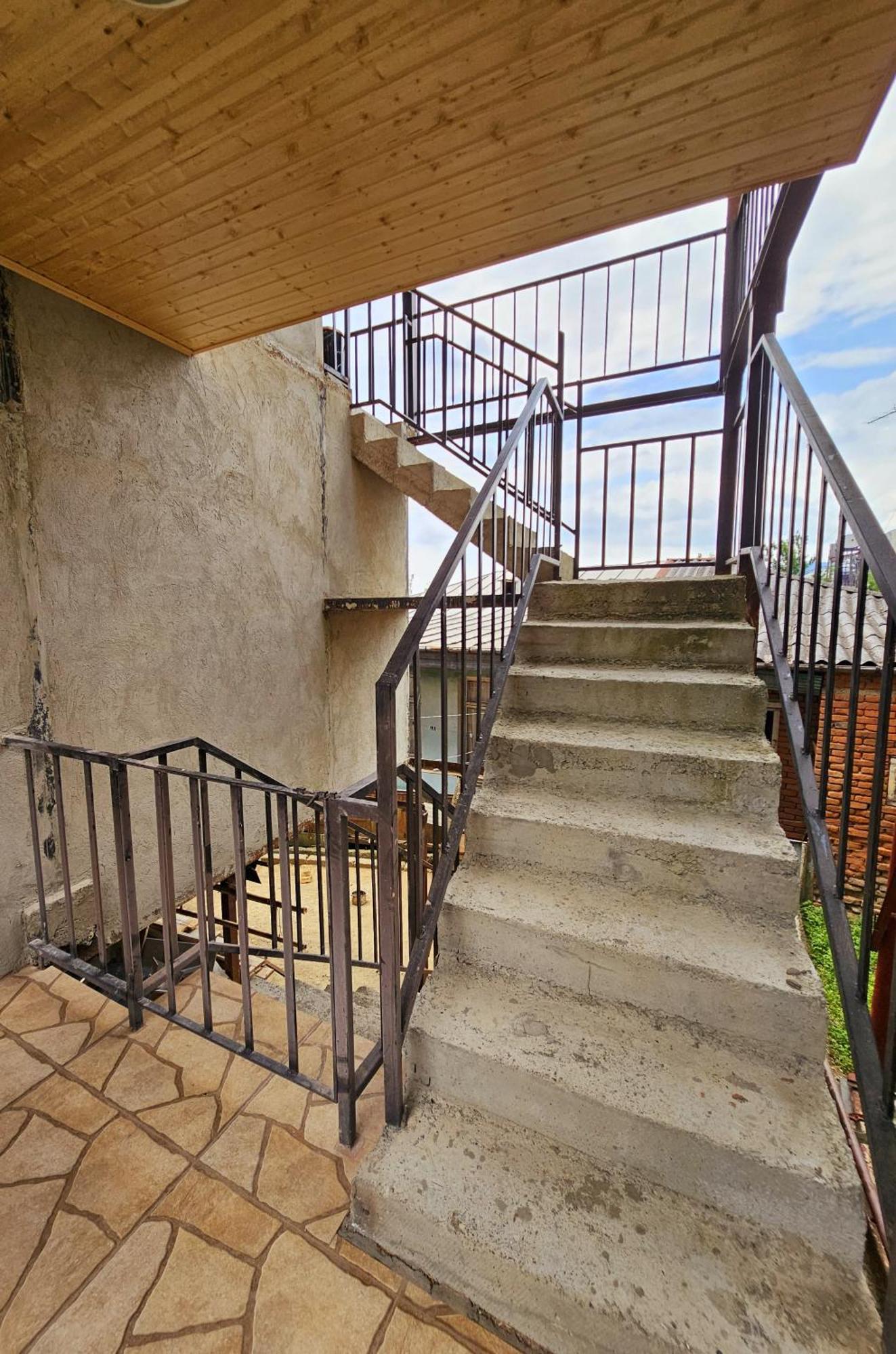 Guest House Amo Kutaisi Exterior photo