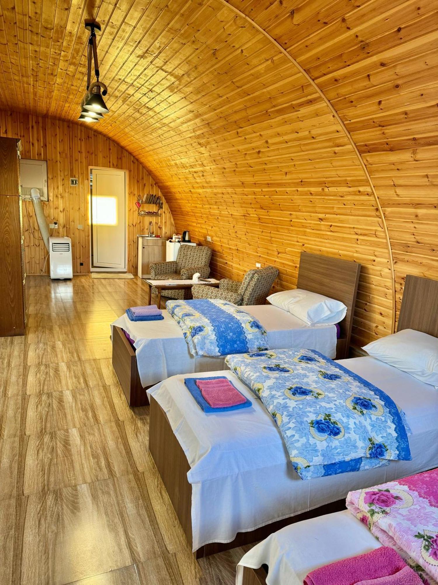 Guest House Amo Kutaisi Exterior photo
