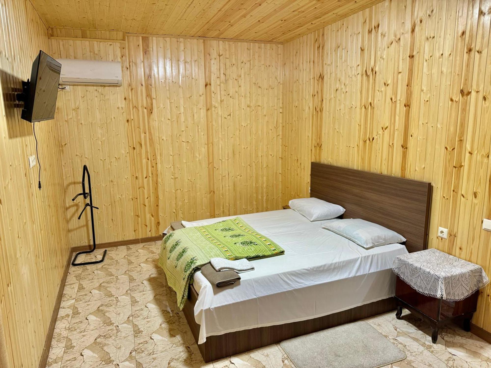 Guest House Amo Kutaisi Exterior photo